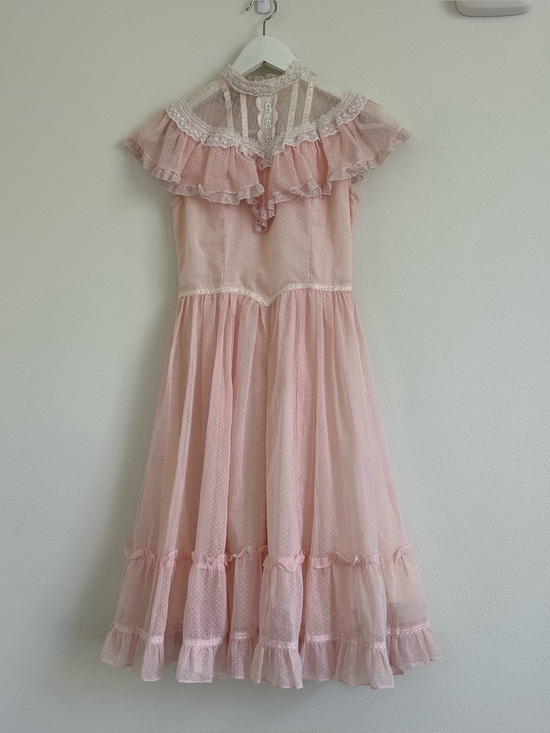 Gunne Sax Dresses & Skirts - Gunne Sax Pink Polka Dot Lace Dress with Pearl Trim High Victorian Neckline